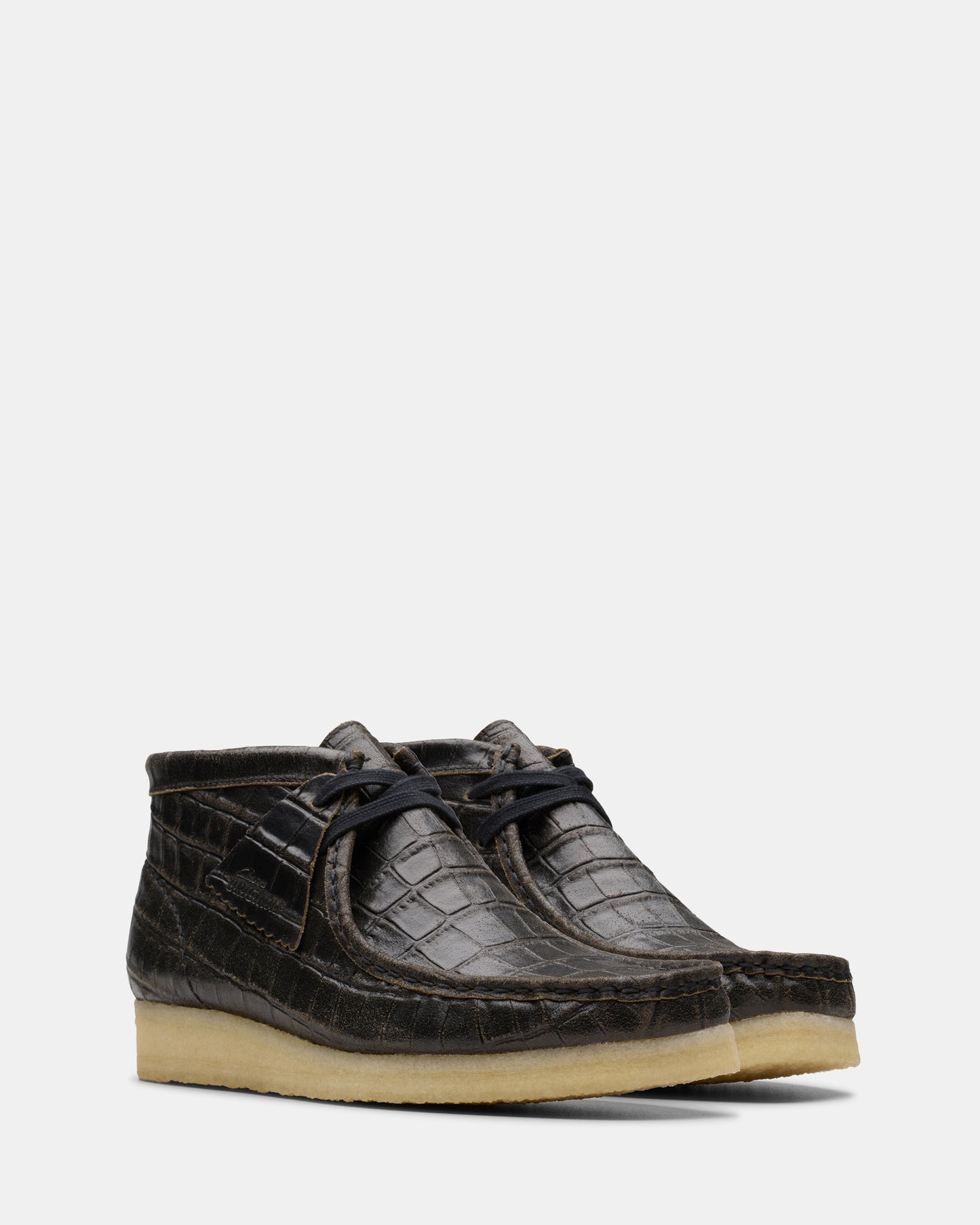 Wallabee Boot. (W) Blkcroc Distress